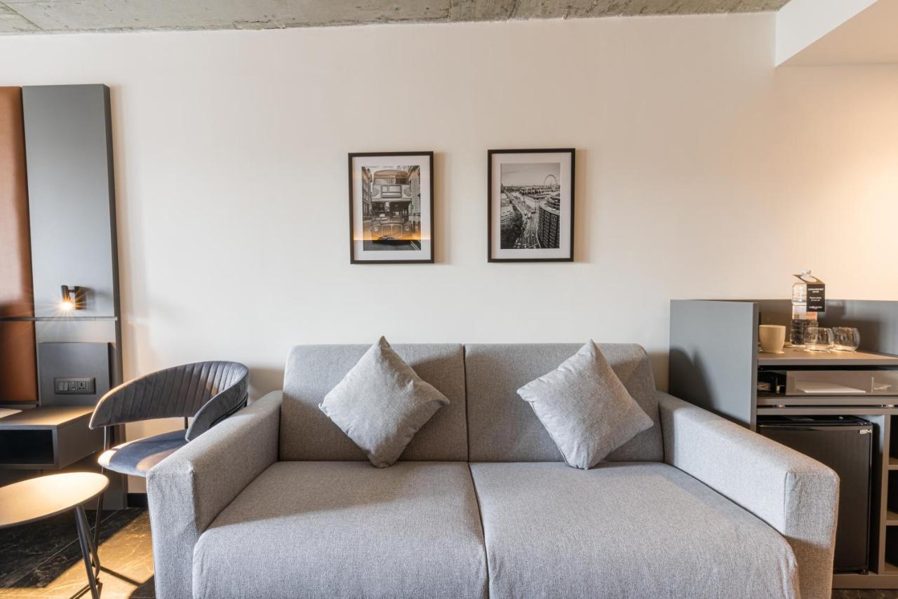 The Londoner Hotel