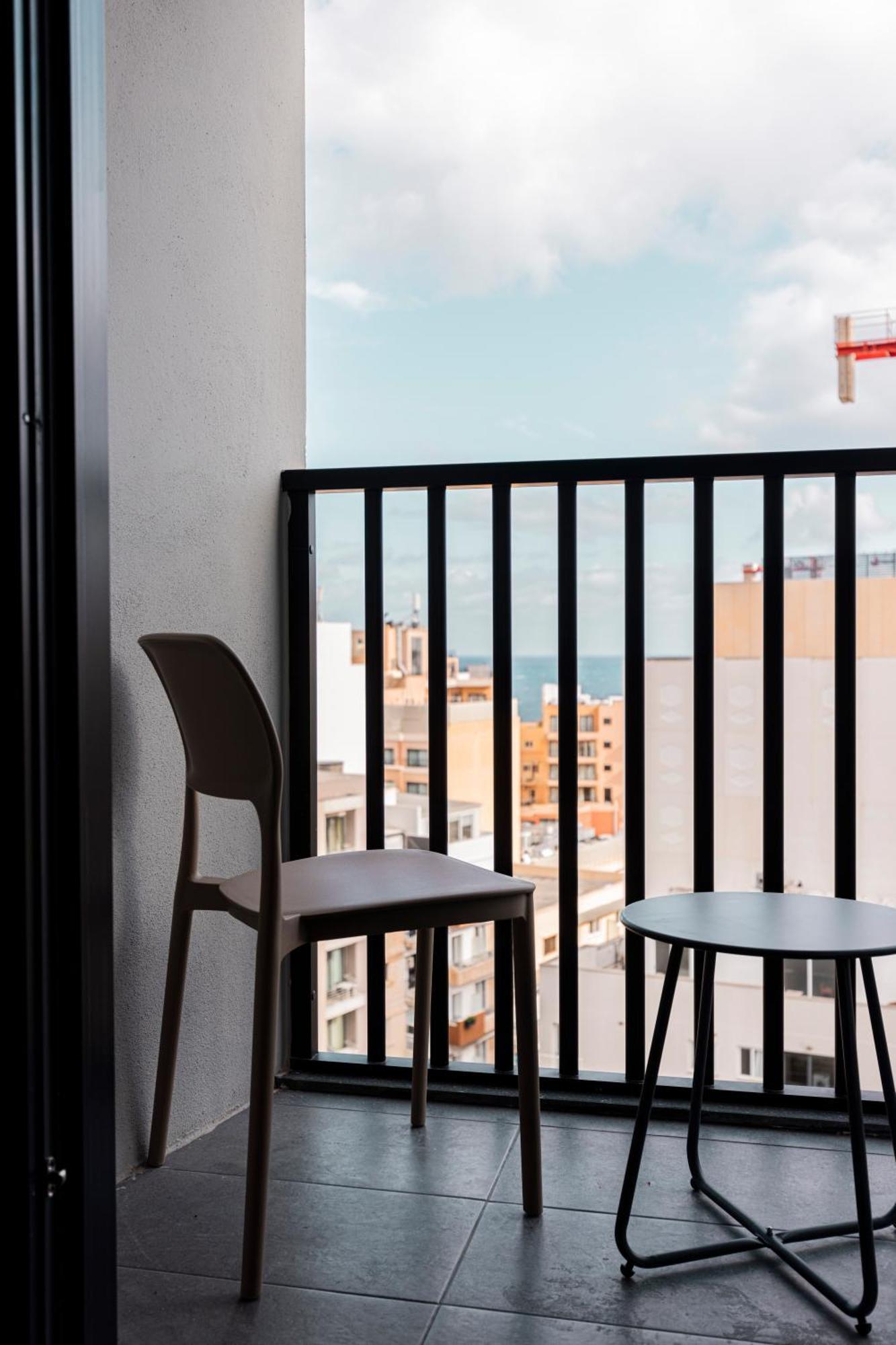 Hotel The Londoner Saint Julian's